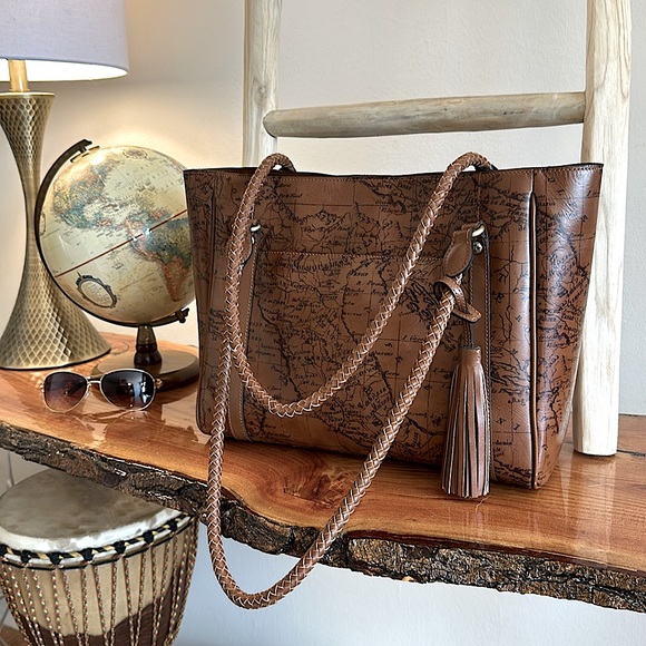 NWT Patricia Nash Leather Tote - Vintage Map Collection - Picture 1 of 6